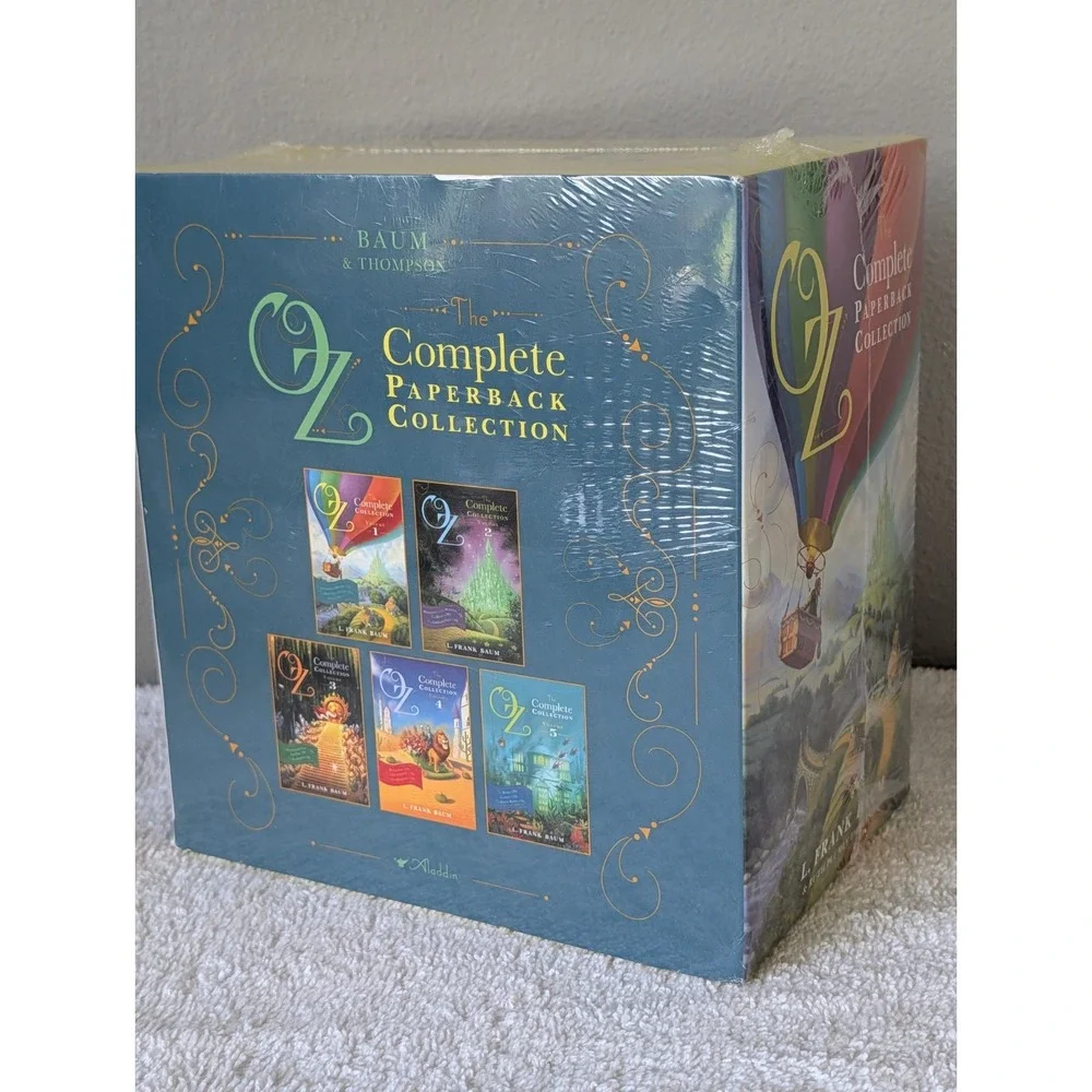 The Complete Paperback Collection Of The Wizard Of OZ Book Set 1-5 Baum Wicked